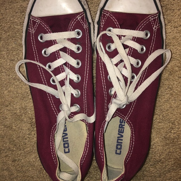 Converse Shoes - Maroon Converse/Chuck Taylors